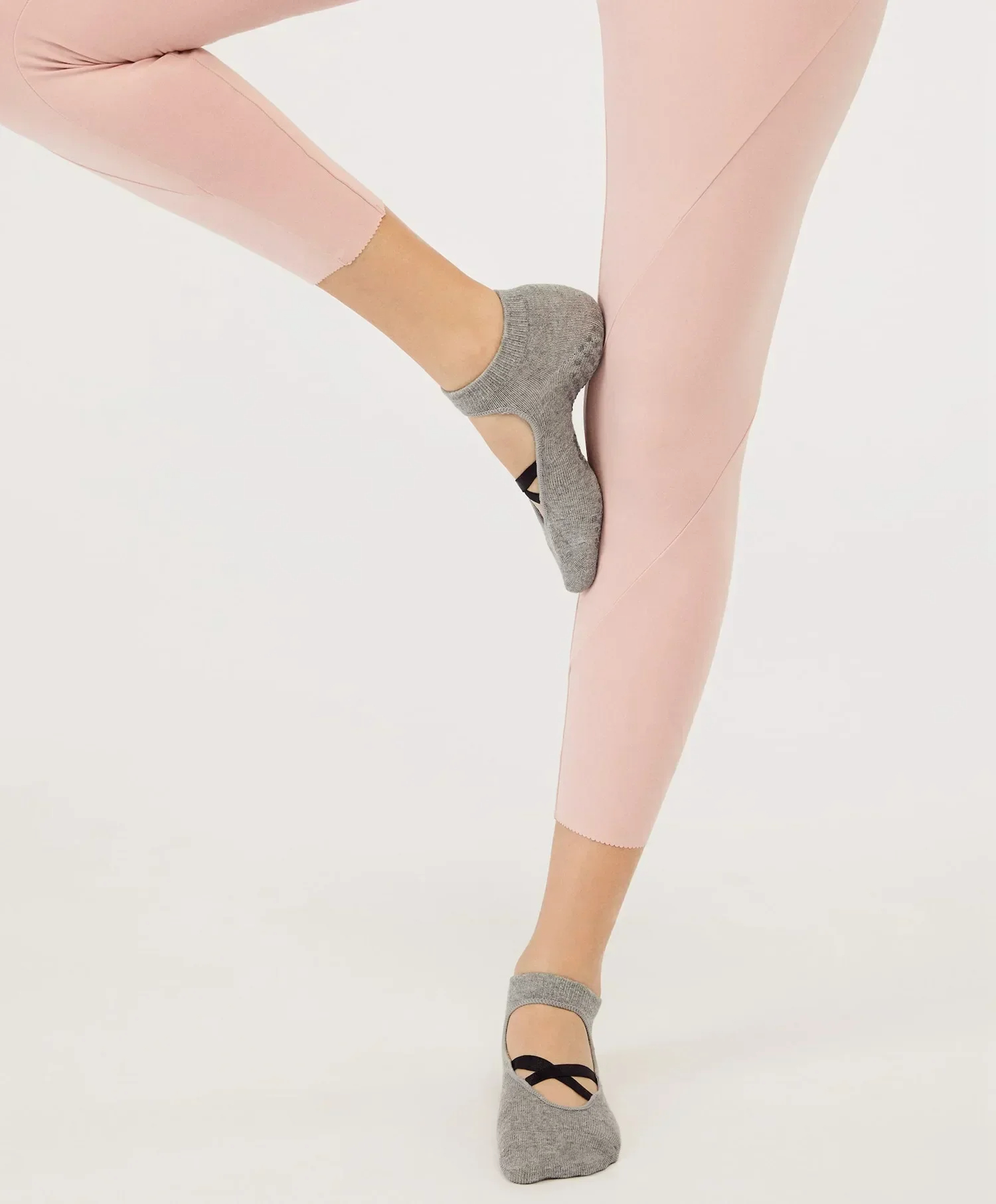 Wholesale Requirement Breathable Cotton Sweat-absorbent Yoga Socks Silicone Anti-slip Floor Socks Women Pilates Fitness Ballet 