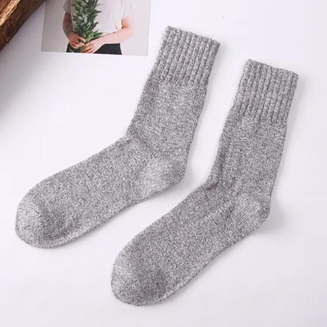 Free Sample Sport Wholesale Skate Crew Men′s Custom Logo Casual Ankle Slouch Christmas Socks