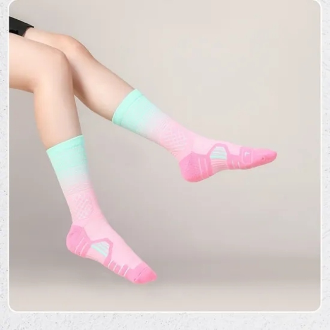 Men′s and Women′s Thickened Basketball Socks / Trendy Cushioned Crew Socks