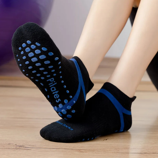 Volume Discount Large Size Yoga Socks women Non slip Silicone Gym Fitness Dance Sports Socks Unisex women Cotton Breathable 
