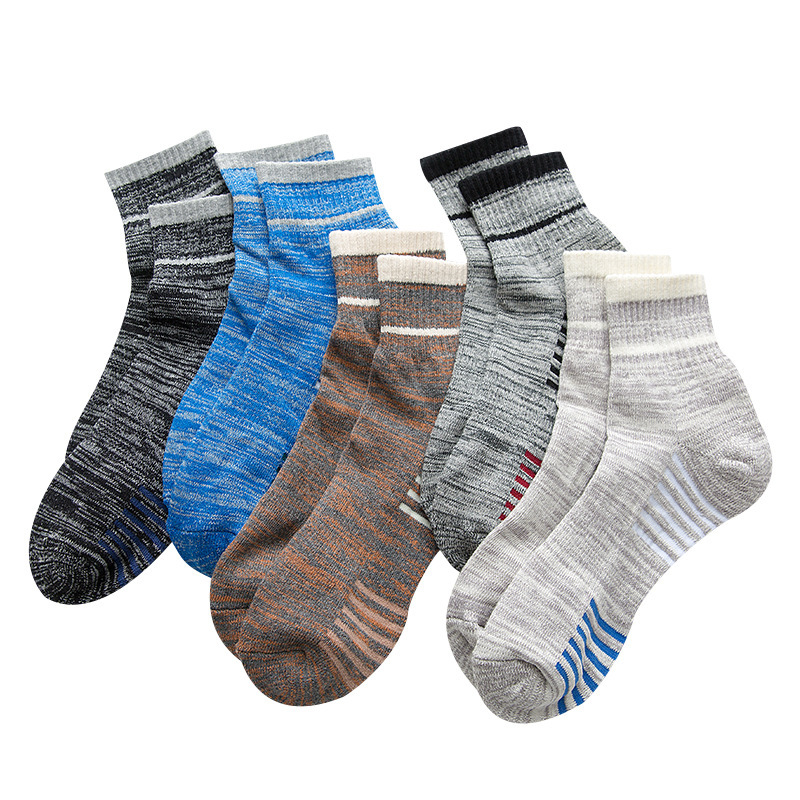 Thick Winter Sports Socks for Men with Moisture Wicking and Basketball 