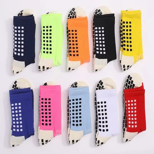 Hot Sale Custom Logo Spandex Grip Black Compression MID-Tube Non-Slip Knitting Wholesale Gym Soccer Football Men Crew Sports Socks