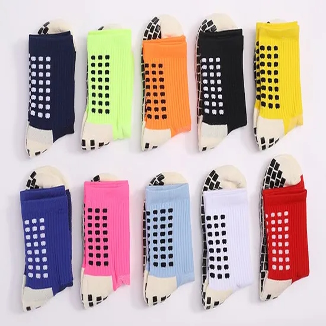 High Quality Classical White Men Women Plaid Crew Socks Wholesale Socks