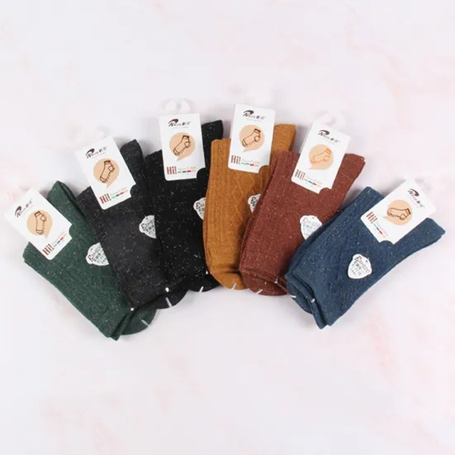 Unisex Custom Women Men Wholesale Cotton Twisted Flower Crew Socks