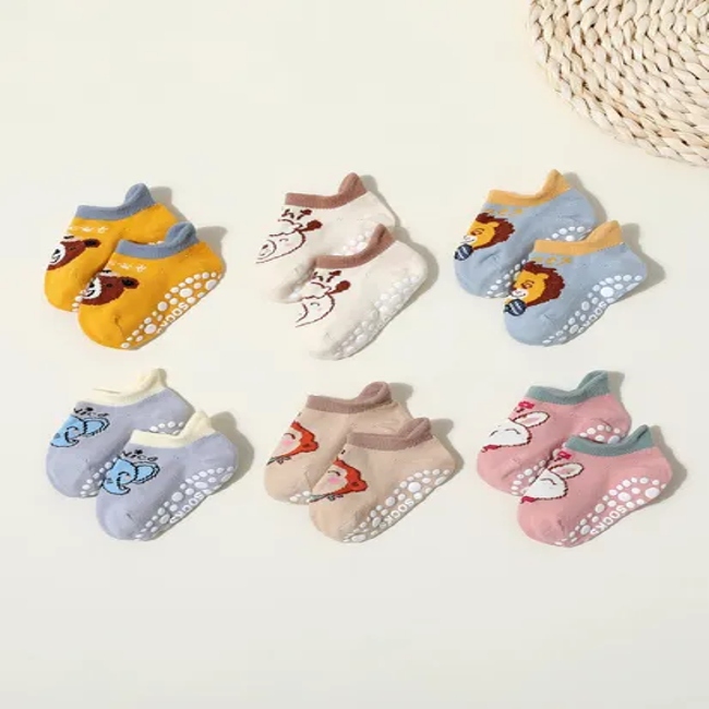 Baby Cartoon Socks Point Glue Thick Bottom Non Slip Children′s Grip Socks