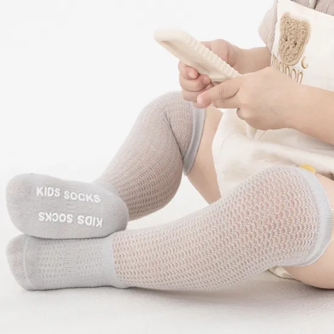 Blank Non Slip Dotted Children′ S Socks