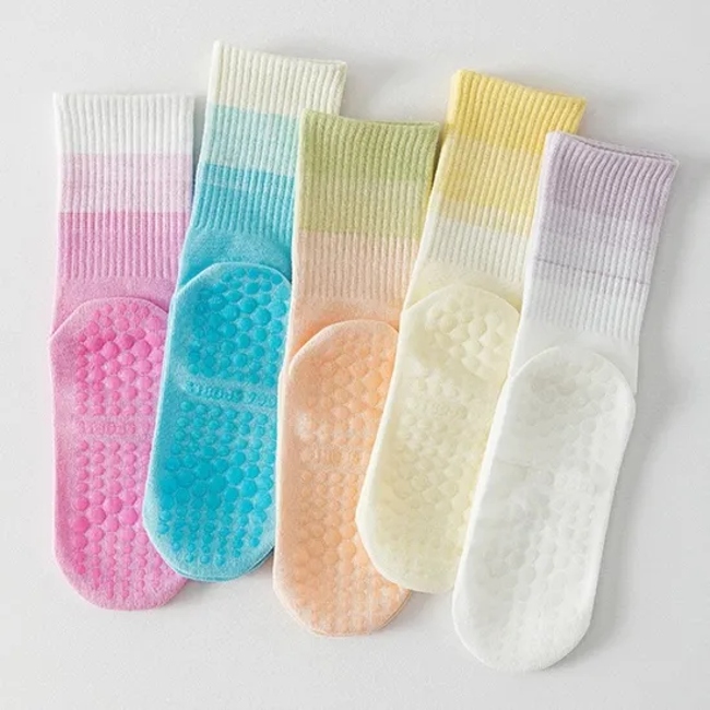 High Quality Cotton Tie Dye Silicone Grip Custom Design Logo Ruffle Anti Slip Middle Tube Crew Sports Socks Spring Women Fitness Dancing Pilates Yoga Socks