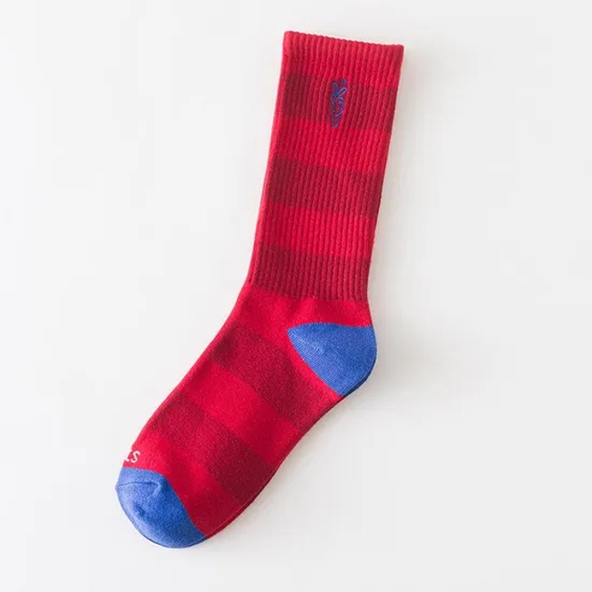 Colorful Women′s Cotton Soft Embroidery Fruit Crew MID Calf Socks
