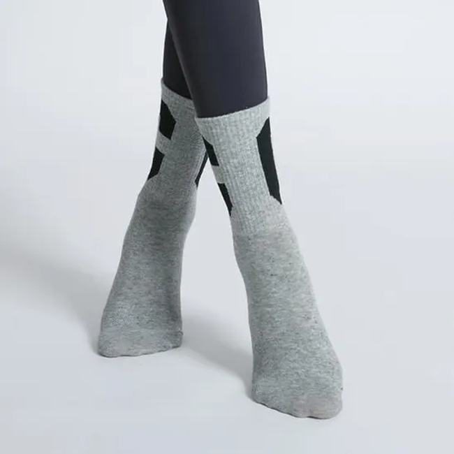 Custom Indoor Crew Cotton Anti Slip Dance Bare Pilates Grip Socks for Women