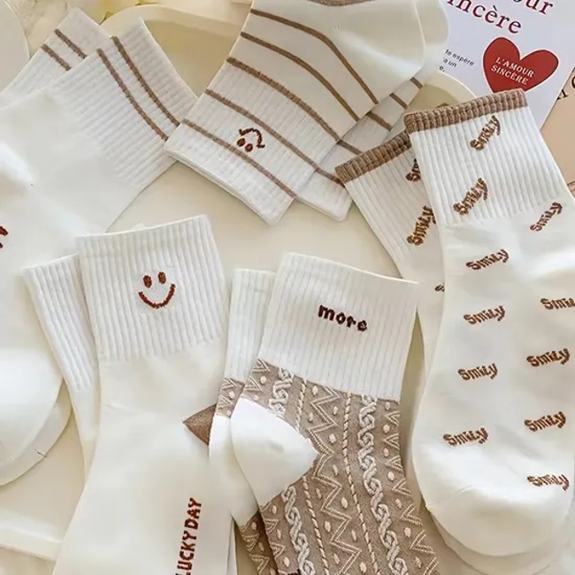 5 Pairs Cute Smiling Print Socks, Comfy & Soft Crew Sports Socks, Women′s Stockings & Hosiery