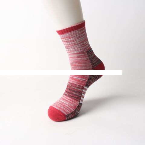 Hot sale Non slip basketball color matching towel sole sports socks workout running