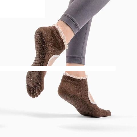 Source Factory five finger socks Lace yoga socks Breathable comfortable non slip custom grip logo Pilates women s socks