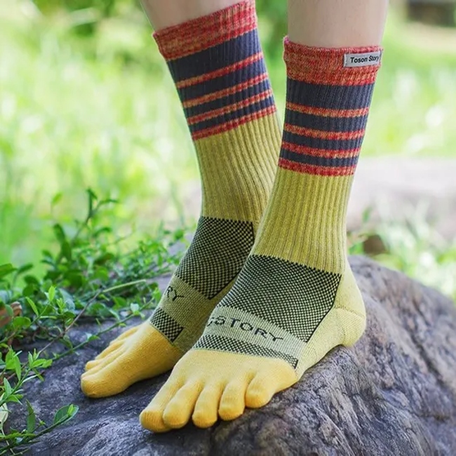 New Hot Selling High Top Men′s Sports Five Toe Socks Wholesale Customization