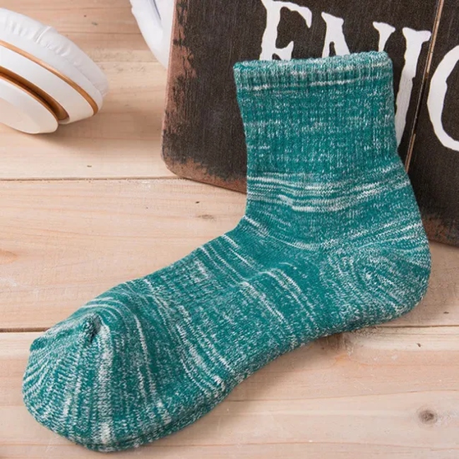 Adult Socks Wholesale Autumn and Winter New Ethnic Style Thick Needle Cotton Women′s Terry MID-Calf Socks