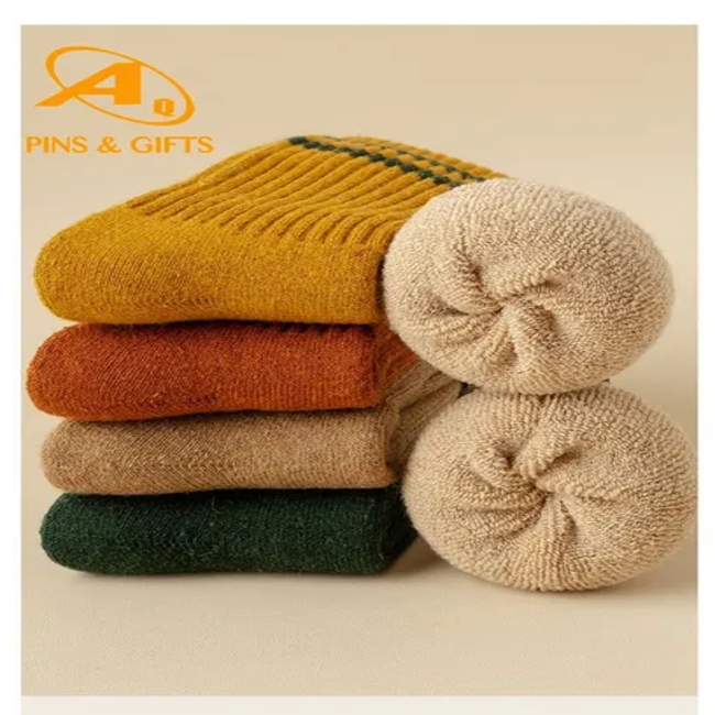 Soft Breathable Fashion Cupcakes Bed Socks Winter Coral Fleece Velvet Fluffy Warm Floor Cupcake Gift Socks