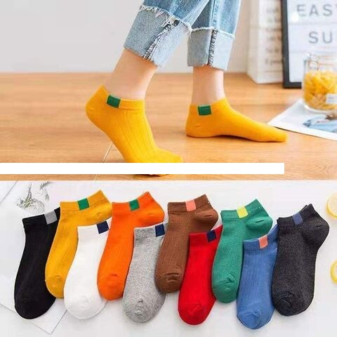 High Quality Custom Logo Design Pattern Low MOQ Wholesale Ankle Crew Mid tube Cotton Socks Wholesale Men s Terry Sports Socks