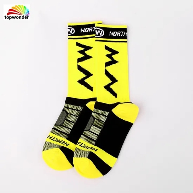 Customize and Wholesale All Sorts of Sports Dry-Fit Compression Medical Sock in Many Colors at Low Price