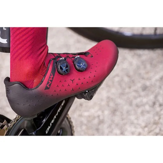 Custom Logo Sports Knitted Socks Men Cycling Compression Athletic Soft Socks