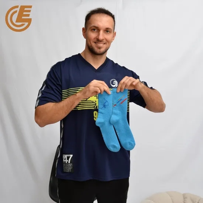 Simple Design Comfortable Anti-Bacterial Athletic Sports Compression Socks