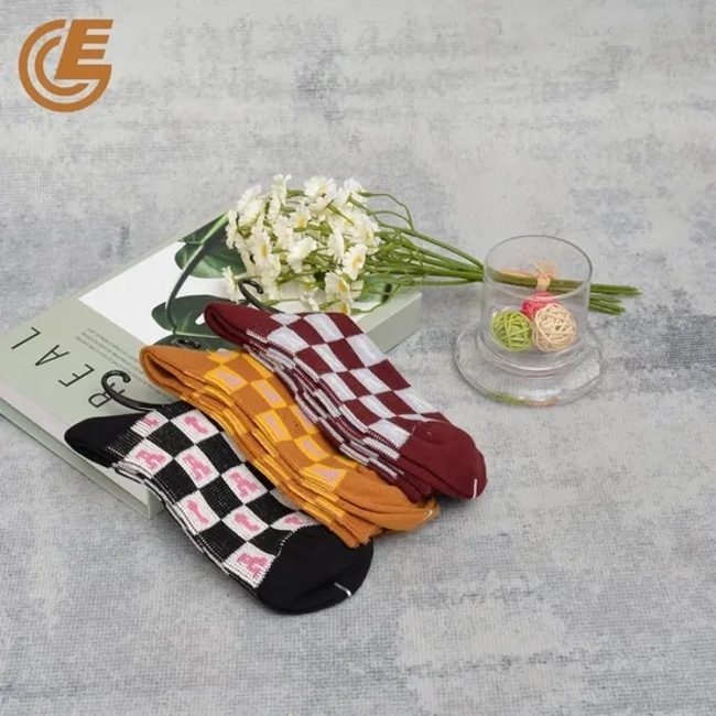 Qlm-101-9 Wholesale Bulk Breathable Sweat-Wicking Compression Women Crew Casual Socks