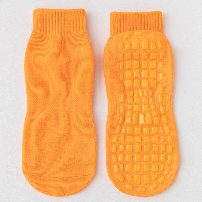 Good Value Children Anti socks slip Sports playground Trampoline floor socks Breathable sweat absorbing adult Mid tube Yoga 
