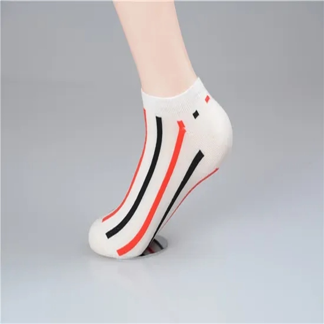 Affordable Custom Stripe Cotton Crew Socks for Men and Women