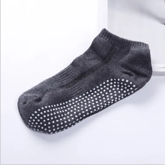 High Quality Anti Slip Custom Male Athletic Yoga Socks