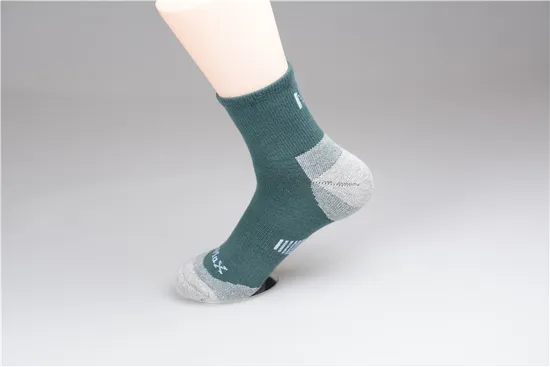 Fashion Sport Socks Stripe Hot Sales Cotton Socks Men Custom Design Logos