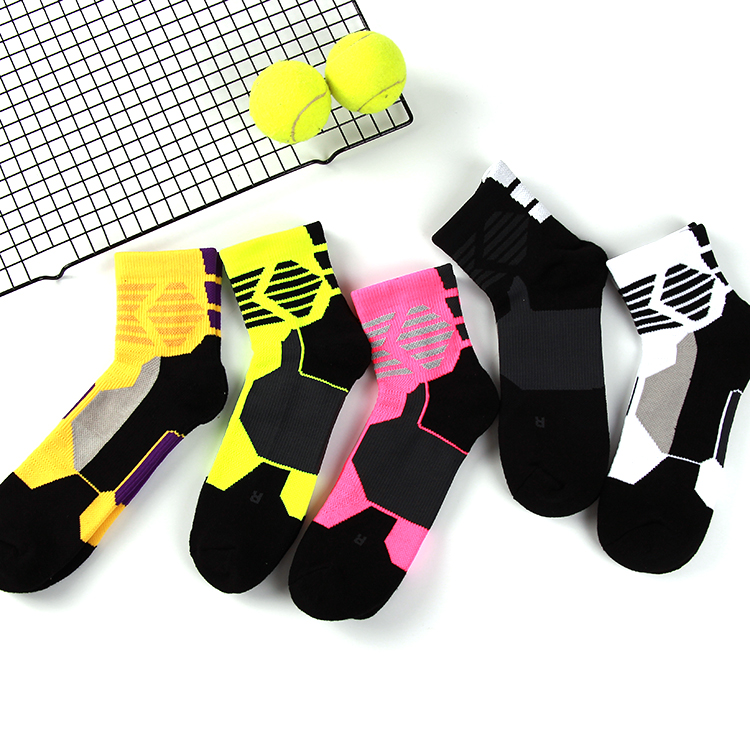 Custom-made Wholesale Design Cloud Socks women sports sock sport