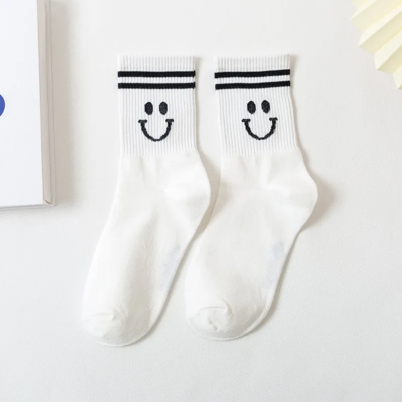 Customize by Sample New Arrivl Soft Cotton Socks women Cute Fashion Style White Black Short Socks Ankle Funny Casual Size 