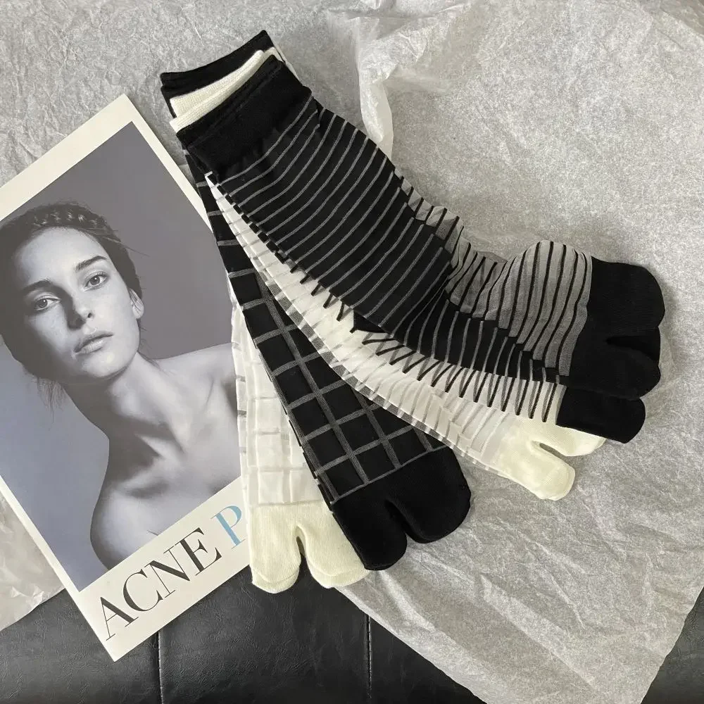 Reasonable Cost Road Green High Socks Sport quality Breathable Professional Brand Bicycle Socks and women Outdoor Racing 