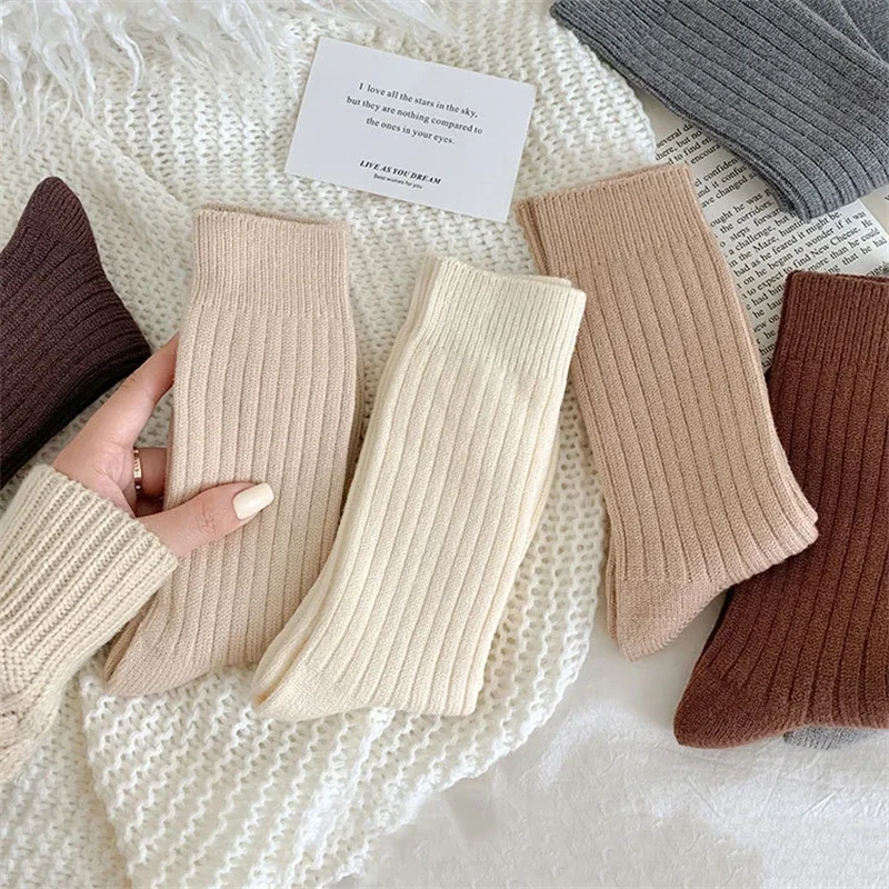 Latest Model New women s Socks Korean Style Fashion Casual Striped Socks Warm Autumn Winter Solid Color Simple Retro Crew Socks 