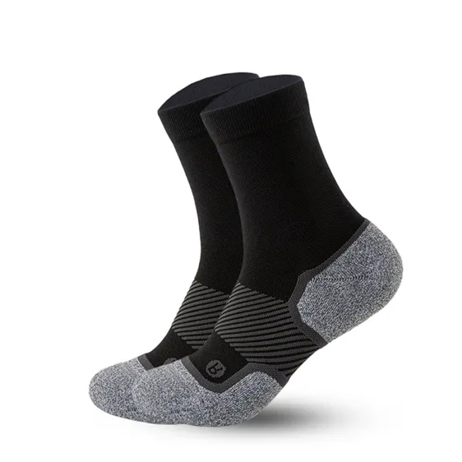 Custom Logo Premium Athletic Crew Sports Socks Cushioned Knitted Basketball and Football Running Socks