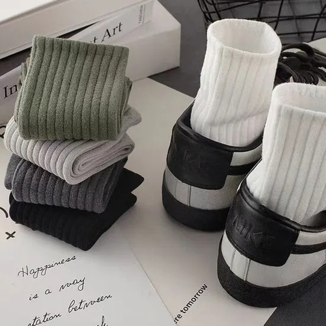 Wholesale Low MOQ Men′s Casual Ribbed Solid Color Breathable Cotton Crew Socks