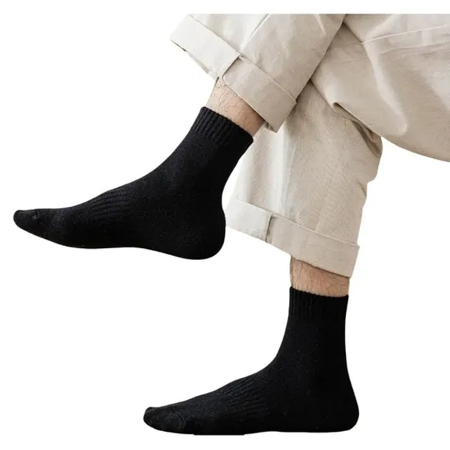 Men′s Sweat-Absorbing MID-Tube Sock Footwear Cotton Polyeter Custom Socks