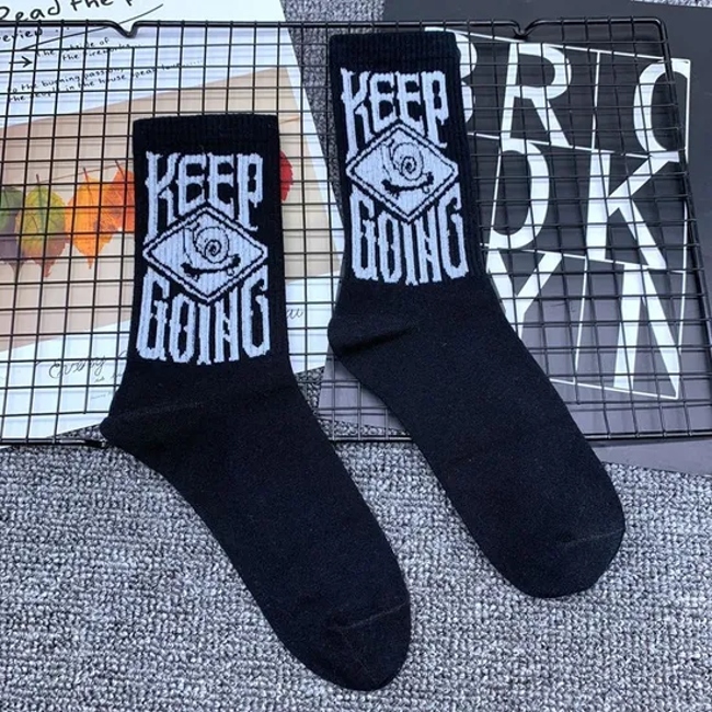 Letter Cotton Spring and Autumn Crew Men′s Socks Custom Logo