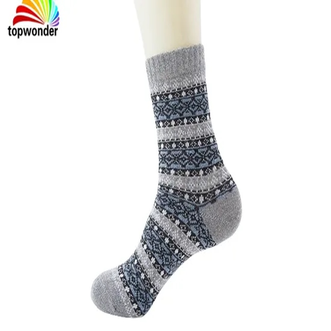 Customize and Wholesale Vintage Sock Winter Sock Winter Thermal Sock Grid Sock in Many Colors and Designs