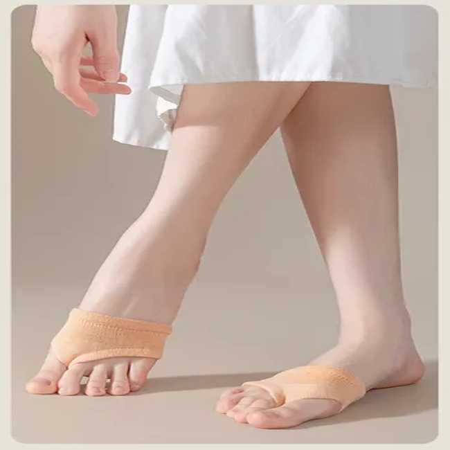 Half Palm Socks Women′s Forefoot Non-Slip Invisible Thongs Slippers Split Toe Boat Socks Summer Thin Five Fingers Half Sock Sleeves Socks