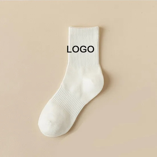 2024 Wholesale Custom Logo Socks Business Man and Woman 100% Cotton Socks Casual Knitted Crew Socks