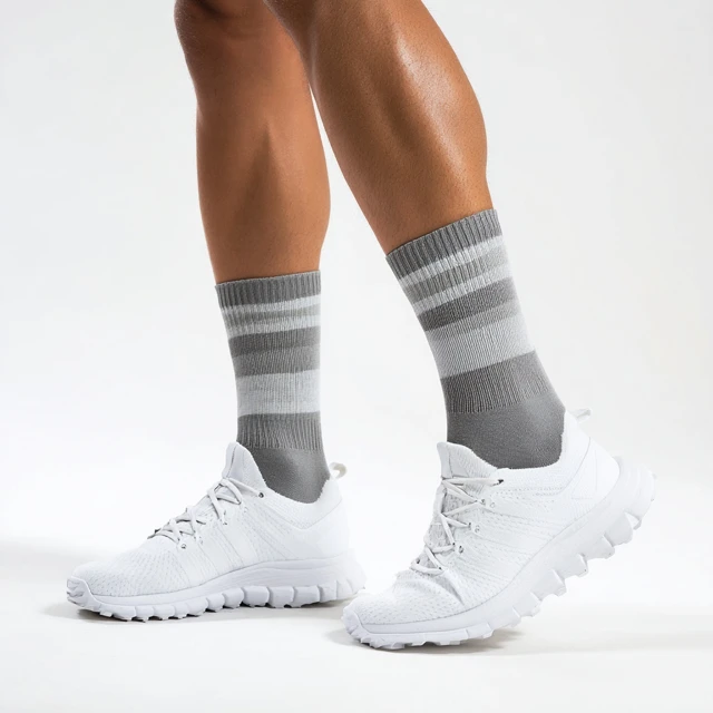 Wholesale professional products Performance Running Socks for Sports Socks for Teams