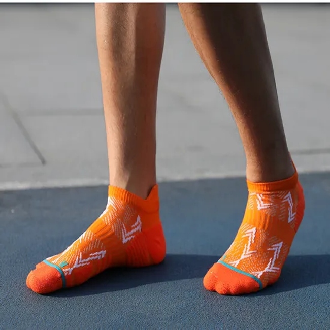 Gym Street Wear Sport Stocking School Children Custom Manufacturer Performance Running Compression Performance Soft Cotton Socks Men Socks
