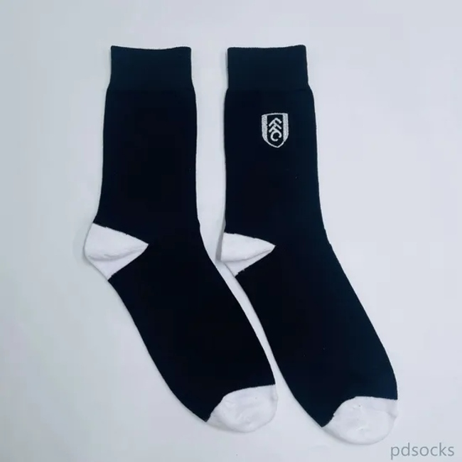 Custom Cotton Socks for Men Combed Cotton Embroidered Socks 3pk