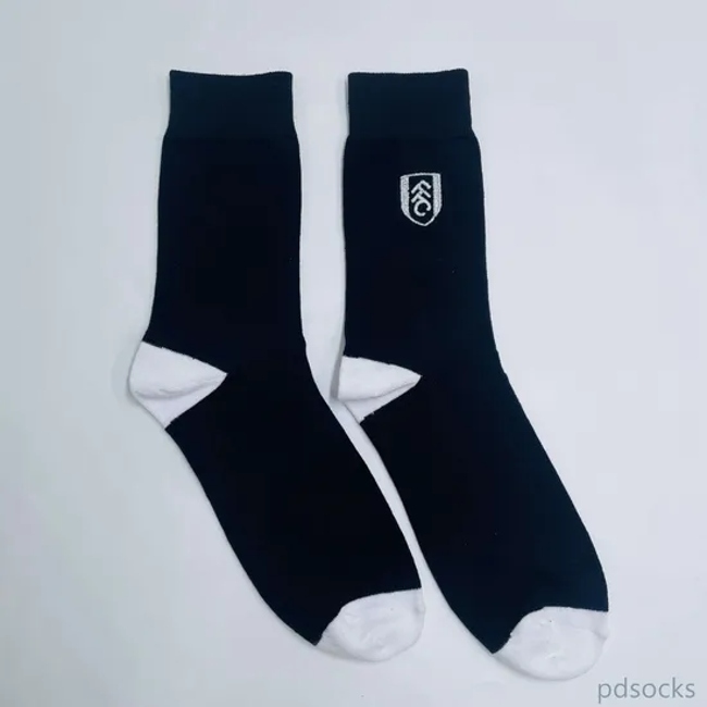 Custom Cotton Socks for Men Combed Cotton Embroidered Socks 3pk