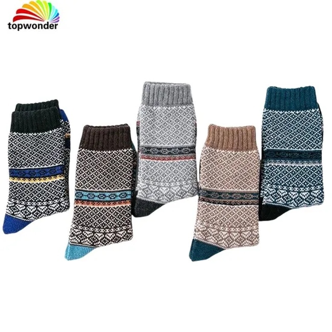 OEM 8/24 Cotton Socks Stockings Basketball Ankle Protection Men′s