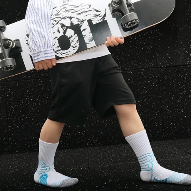 Stylish Kids′ Basketball Socks Featuring Unique Chinese Design