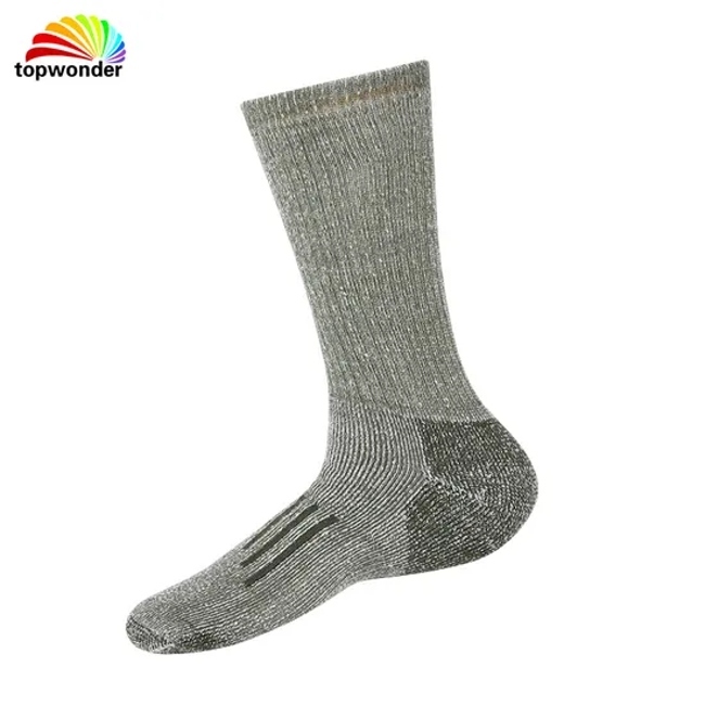 Customize and Wholesale Winter Thermal Thick Outdoor Wool Sports Sock with Terry Bottom in Many Colors and Sizes at Low Prices