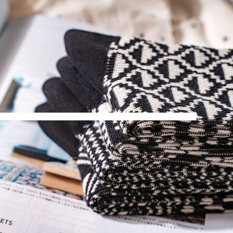 Wholesale High qualuty Men Outdoor Stocking Five Finger Sport Sock Knitted Cotton Hiking Long Tube Socks Split Toe Toe.