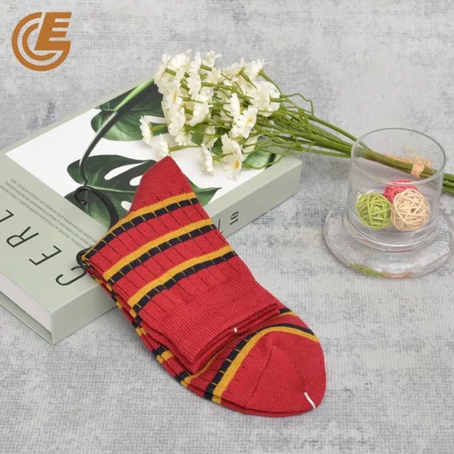 Qlm-107-2 Jacquard Knit Sweat-Wicking Compression Stripe Socks for Women