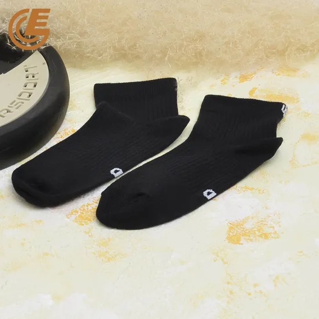 Qlm-146-5 Outdoor Sports Wear Compression Cotton Running Socks for Woman