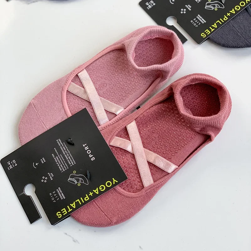 Lowest Price High Quality Ladies Pilates Socks Non-Slip Breathable Backless Yoga Ankle Bare Instep Ladies Ballet Sports Socks 
